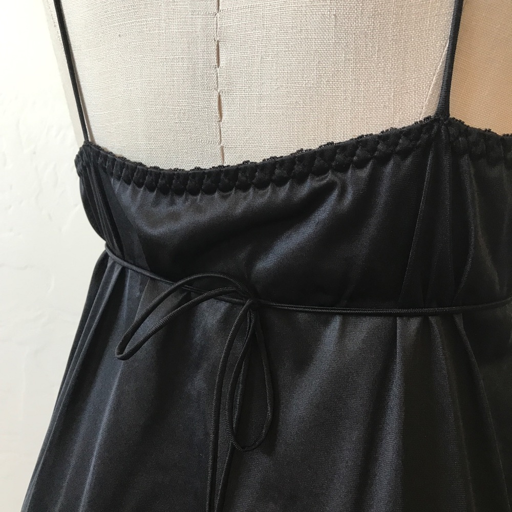 🍸VINTAGE 1990s Black Floral Satin Floor Length Nightgown - Picture 7 of 8